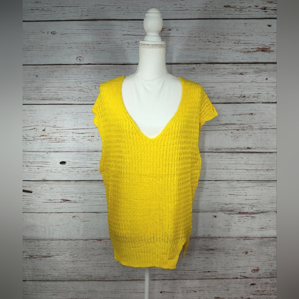 UNIQ Pointelle Knit Sweater Top